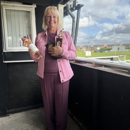 Winner Jill with trophy
