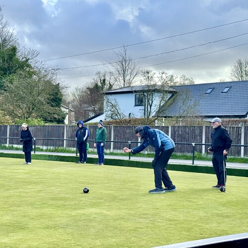 90 year old Les on the green 